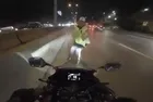 Maltepe’de motosikletin çarptığı trafik polisi yaralandı: Kaza anı kamerada