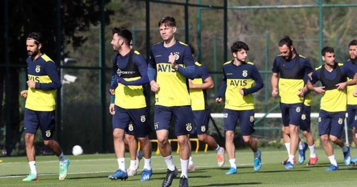 Fenerbahce Nin Riva Kampi 3 Gun Uzadi Takvim