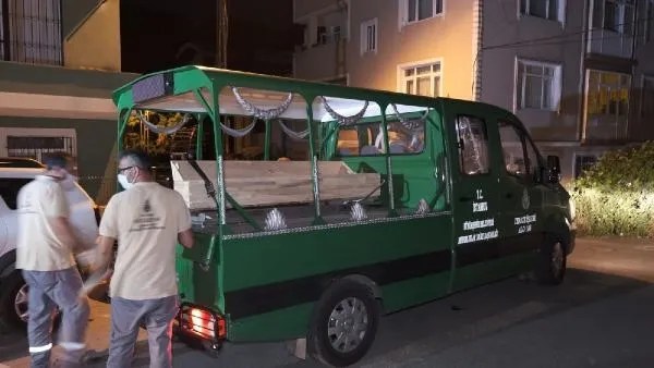 Sarıyer'de kan donduran cinayet: Birlikte eğlendiği kadını bıçaklayarak öldürdü-3