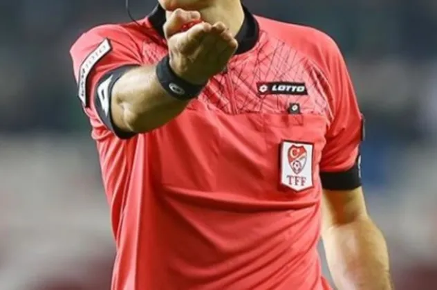 Süper Lig'de 29. haftanın hakemleri belli oldu! Dikkat çeken Fenerbahçe - Fırat Aydınus detayı