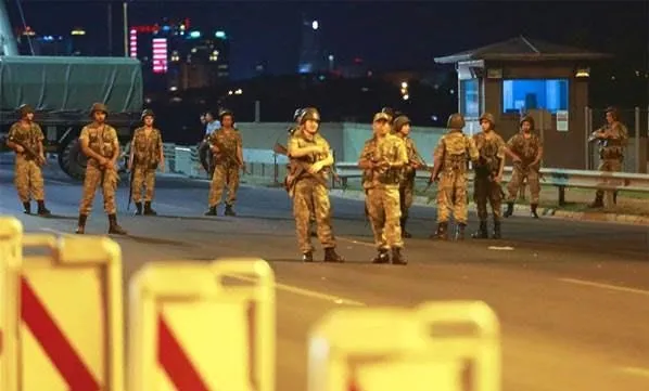 15 Temmuz darbe girişiminde Sabiha Gökçen Havalimanı'nı ele geçirmeye çalışan FETÖ'cüler hakkında karar-2