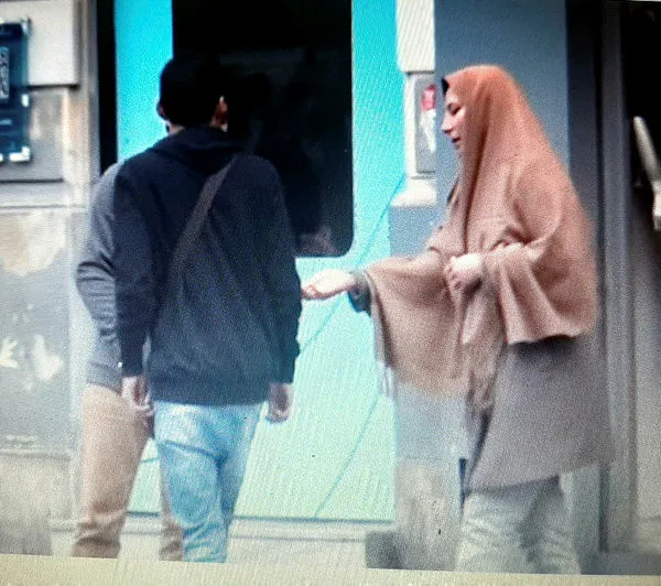 taksim-meydaninda-dilenci-istilasi-ibb-zabita-ekipleri-duyarsiz-1596711636060.jpg Taksim Meydanı'nı dilenciler istila etti! İBB zabıta ekipleri duyarsız-1