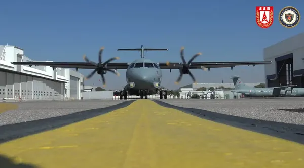 son-dakika-meltem-3-projesi-kapsaminda-gelistirilen-mavi-vatani-koruyacak-ilk-p-72-deniz-karakol-ucagi-teslim-edildi-1607685405192.jpg SON DAKİKA: Meltem-3 Projesi kapsamında geliştirilen Mavi Vatan'ı koruyacak ilk P-72 Deniz Karakol Uçağı teslim edildi-3