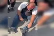 Zonguldak’ta çocukların görüntüsünü çeken ahlaksızı vatandaş yakaladı: Yere oturtup polise teslim ettiler!