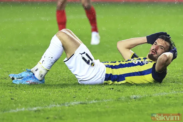 Fenerbahçe'nin Kayserispor'a elenmesi sonrası spor yazarlarından Berisha'ya sert sözler: 1 kişi eksik oynattı! - 9