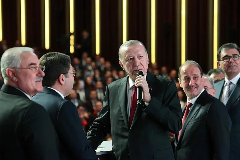 Başkan Erdoğan, yüksek yargıdaki yetki tartışmasına ilişkin dikkat çeken mesajlar verdi: "Taraf değil hakemiz"-3