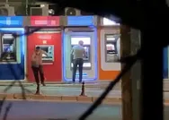 Ankarada ATM hırsızları suçüstü yakalandı! Cımbızla para çektiler!