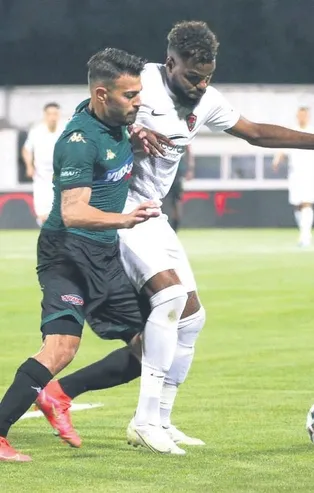Boupendza Al Arabi’ye transfer oldu