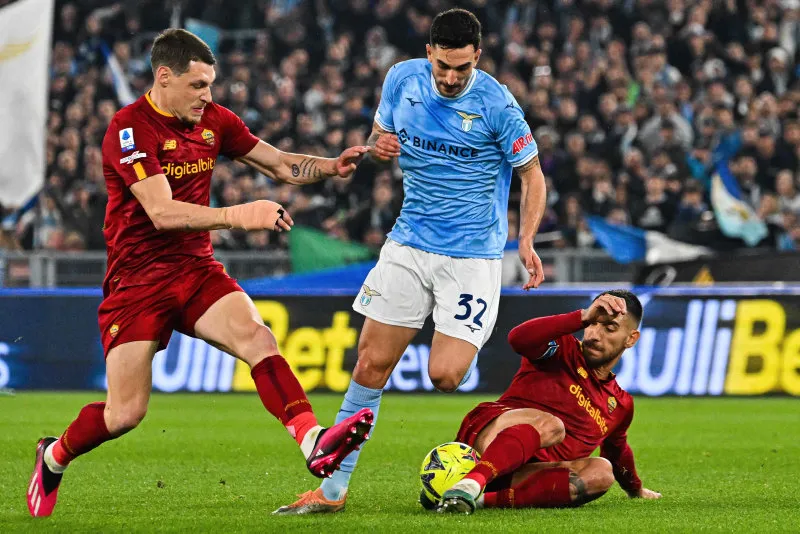 Galatasaray'dan Fenerbahçe'ye yılın transfer çalımı! - 17