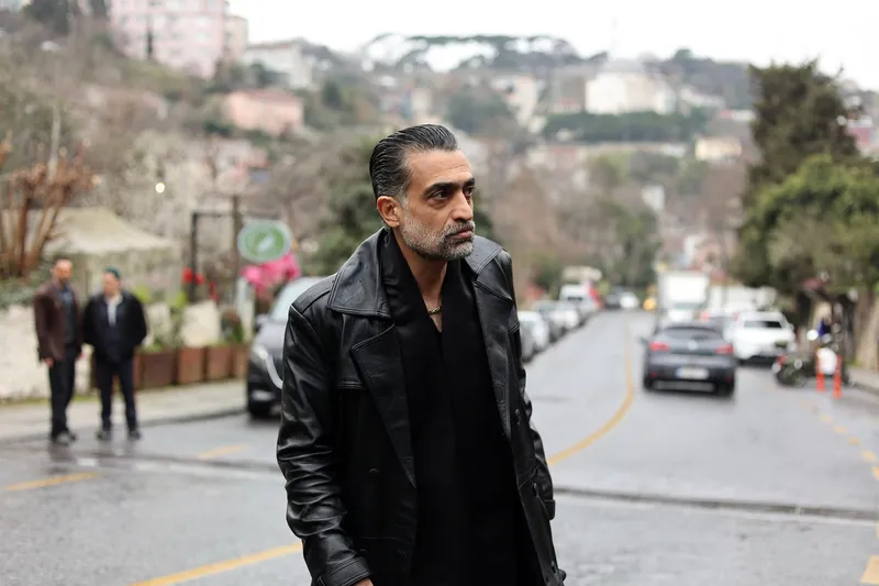 abi-12-bolumuyle-zirvede-sir-perdesi-aralandi-1775644534952.jpg A.B.İ. 12. bölümüyle zirvede: Sır perdesi aralandı!-3