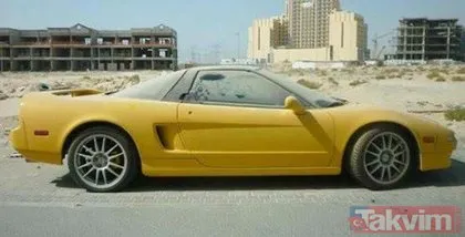 Dubai sokaklarında kaderine terk edilmiş lüks otomobiller