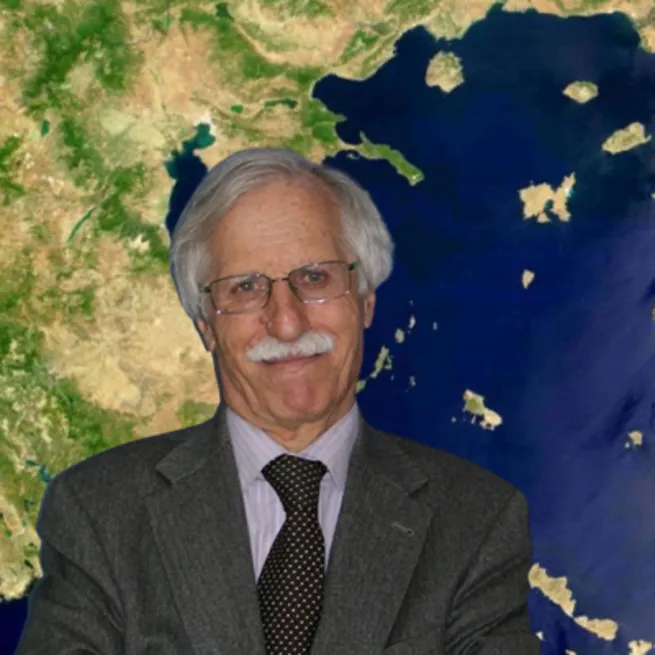 Yunanistanın eski büyükelçisi ülkesinin Türkiyeyi karalayan haberlerine tepki gösterdi: Gerçekle bağdaşmayan bir şey