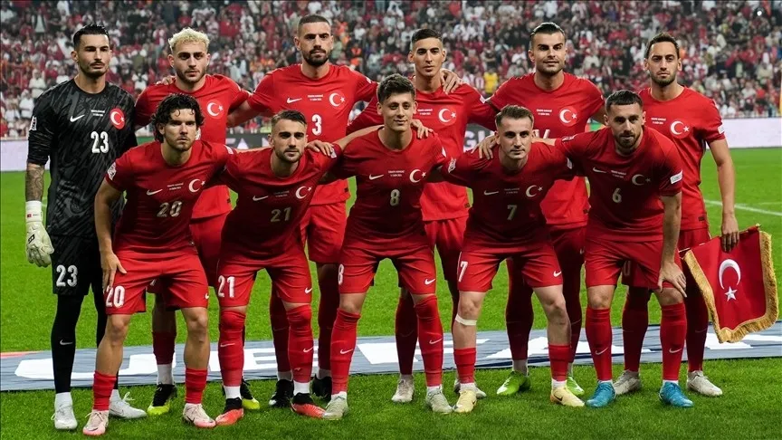 fotofinis-milli-takimin-abddeki-son-idmanini-sadece-17-kisi-izledi-1782334241799.jpeg A Milli Futbol Takımı'nın ABD'deki son idmanını sadece 17 kişi izledi-5