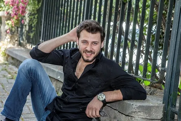 Kanatsız Kuşlar'ın başrol oyuncuları trafik kazası geçirdi!-3