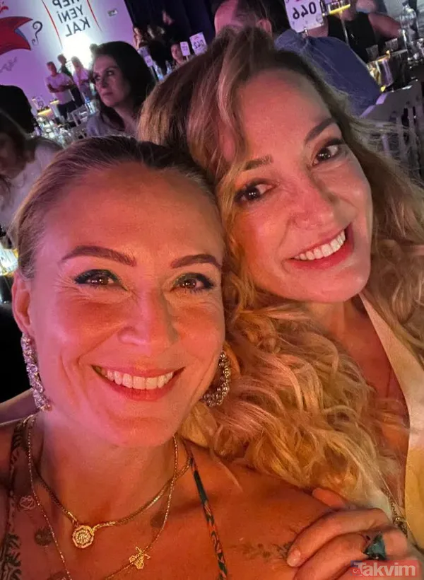 8 yıllık eşi Bülent Şakrak'tan boşanan Ceyda Düvenci'den akılları karıştıran sözler "Hayatıma müdahale hakkı tanımadım yalancı, zorba..." - 12