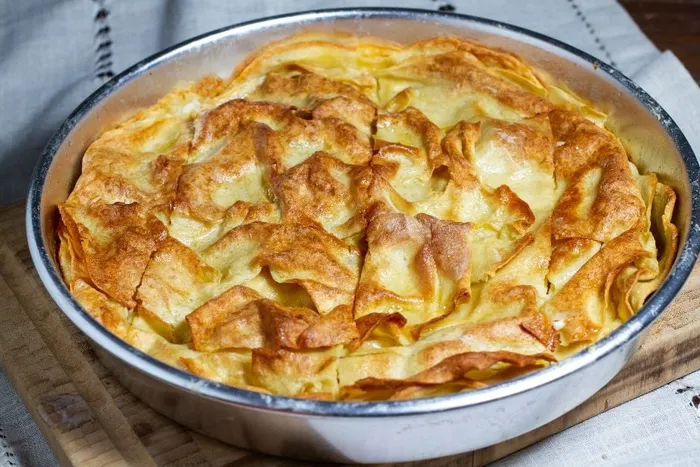 pazar-kahvaltinizin-yildizi-olacak-10-dakikada-incecik-su-boregi-tarifi-daha-kolayi-ve-lezzetlisi-yok-1700940978733.jpg Kahvaltınızın yıldızı olacak! 10 dakikada gerçek tadında su böreği tarifi! Daha kolayı ve lezzetlisi yok-5