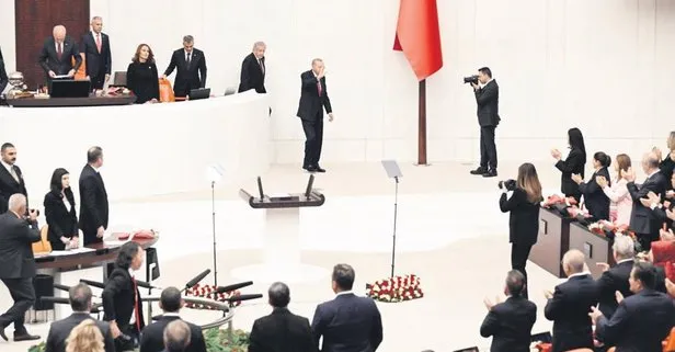 Özel’den tepkilere yanıt:‘Gerekirse tekrar ayağa kalkacağım’