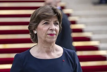 Fransız bakandan skandal paylaşım