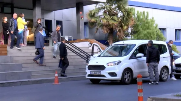 ozel-bayindir-hastanesinde-skandallarin-ardi-arkasi-kesilmiyor-pisi-pisine-olumler-ortaya-cikti-1665132429921.jpg Özel Bayındır Hastanesi’nde yaşlı hastaya eziyet skandalı! Zanlıların ifadeleri ortaya çıktı-5