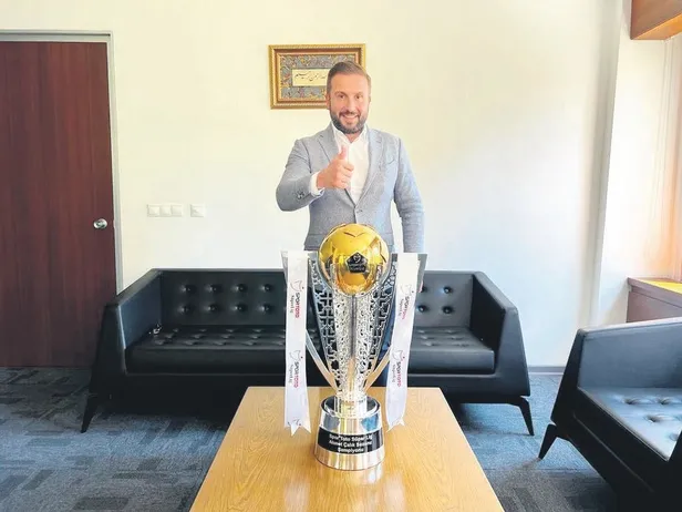 trabzonspor-asbaskani-ertugrul-dogan-camiaya-umut-dolu-mesajlar-yolladi-artik-bu-kadar-beklemeyecegiz-1658776009382.jpeg Trabzonspor Asbaşkanı Ertuğrul Doğan camiaya umut dolu mesajlar yolladı: Artık bu kadar beklemeyeceğiz-8