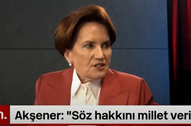 Masayı 'İYİ' salladı! Meral Akşener'den Ahmet Davutoğlu ve Ali Babacan'a 'oyunuz kadar konuşun' mesajı
