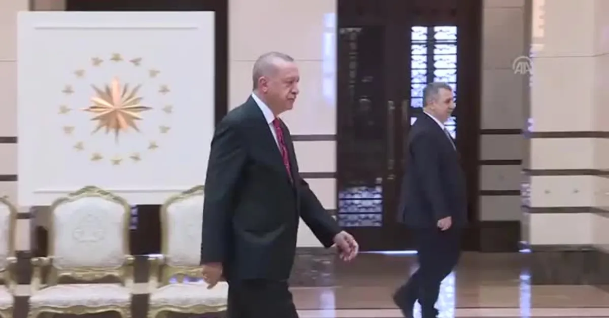 Endonezya'nın Ankara Büyükelçisi Lalu Muhammed İkbal'den Başkan Erdoğan'a güven mektubu