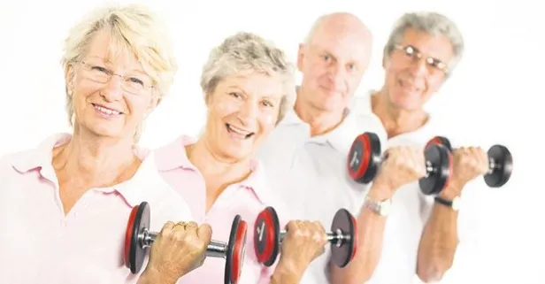 Uzmanlar yaşlılıkta görülen kas kaybına dikkat çekiyor!