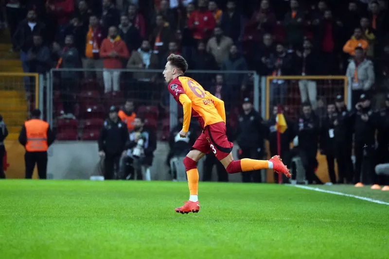 galatasarayda-bir-ayrilik-daha-yeni-takimi-belli-oldu-1721241628198.jpg