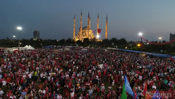 Türkiye meydanlarda tarih yazdı - 10