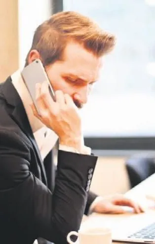 İş yerinde internete girerken dikkat! Bunu yaparsanız tazminatsız işten çıkarılırsınız...