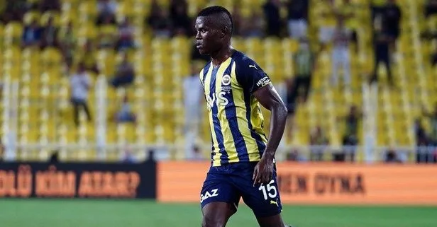 Fenerbahçe Samatta ile yolları ayırdı!