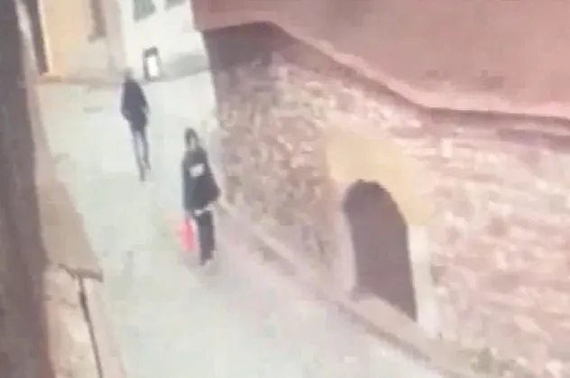 İstanbul Balat'ta taciz anı güvenlik kamerasında