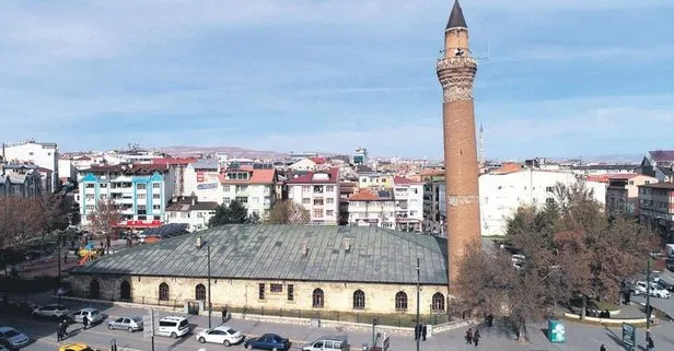 Sivas’taki Ulu Camii’nin eğik minaresinin sırrı çözüldü