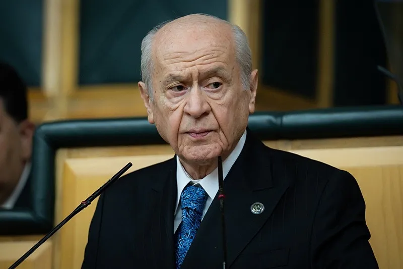 devlet-bahceliden-hem-ozgur-ozele-hem-kilicdarogluna-elestiri-adim-adim-bolunme-geliyor-1781243203137.jpeg Devlet Bahçeli'den hem Özgür Özel'e hem Kılıçdaroğlu'na eleştiri: Adım adım bölünme geliyor-4