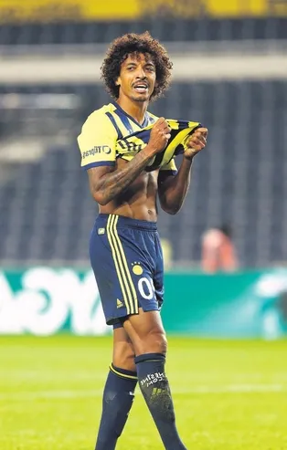 Gustavo Fenerbahçe'den haber bekliyor!