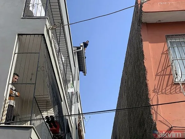 Adana'da eşinin çocukları alarak evi terketmesine öfkelenen koca damdan atladı - 1