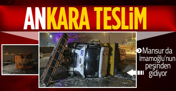 Ankara'da karla mücadele(!) Kar küreme aracı devrildi