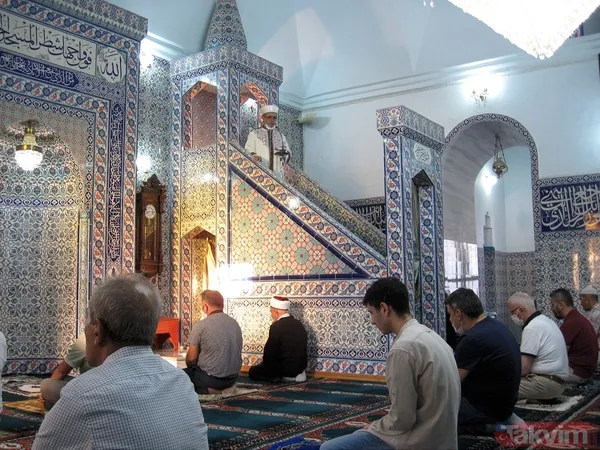 RAMAZAN BAYRAMI İL İL NAMAZ SAATLERİ 2 Mayıs 2022! Diyanet.gov.tr: 81 il namaz vakitleri listesi! Bayram namazı saat kaçta kılınacak? - 14