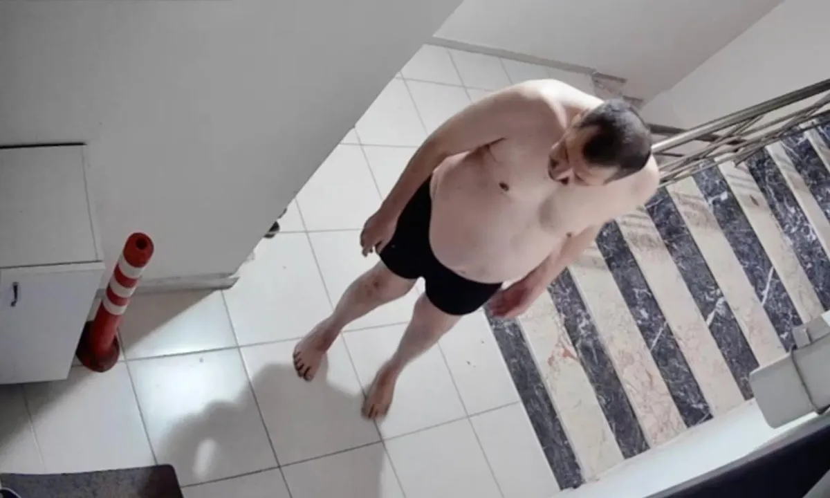 manisada-gozaltina-alinan-barbaros-guleryuz-nezarette-fenalasti-hastanede-hayatini-kaybetti-1777031366795.jpeg Manisa'da gözaltına alınan Barbaros Güleryüz nezarette fenalaştı hastanede hayatını kaybetti-1