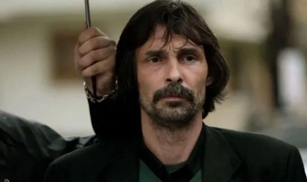 behzat-c-yeni-sezon-ne-zaman-hangi-kanalda-platformda-erdal-besikcioglu-duyurdu-behzat-c-cekic-ve-gul-yeni-sez-1667978798397.jpeg Erdal Beşikçioğlu duyurdu! BEHZAT Ç yeni sezon ne zaman, hangi kanalda platformda? Behzat Ç: Çekiç ve Gül yeni sezon oyuncuları kimler?-3