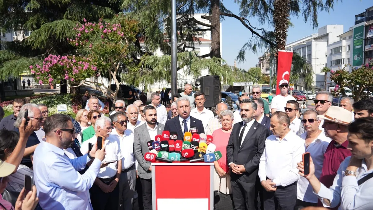 chp-bursada-1999a-dondu-elindeki-6-ilce-belediyesi-de-gitti-1785836857026.jpeg CHP Bursa’da 1999’a döndü: Elindeki 6 ilçe belediyesi de gitti-3