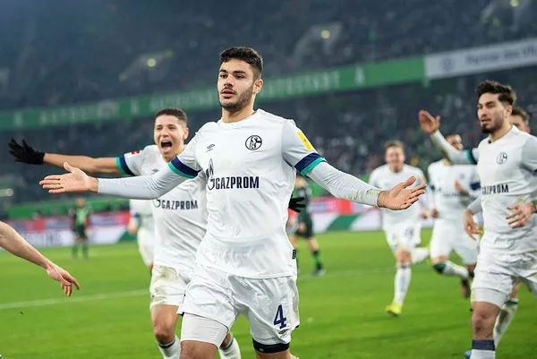 ozan-kabak-fenerbahcede-asla-oynamam-1591064181612.jpeg Ozan Kabak: Fenerbahçe’de asla oynamam-2