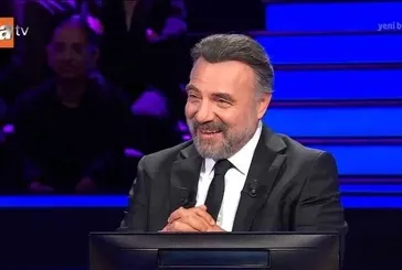 Ay yüzeyine inişle sonuçlanan, insanlı ilk uzay uçuşunun adı nedir?