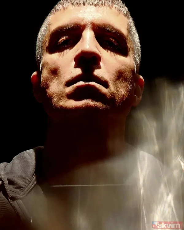 Barışmanın ilk kez dile geldiği aile kavgasında kardeşler arasında yaşanacaklar merak konusu olurken Özcan Deniz'in yaptığı paylaşımlarla iplerin tamamen...