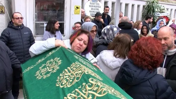 bagdat-caddesi-canavari-25lik-berkayi-hayattan-koparan-azad-baran-sabikali-cikti-hem-ehliyetsiz-hem-alkolluydu-1771739227049.jpeg Bağdat Caddesi canavarı! 25'lik Berkay'ı hayattan koparan Azad Baran sabıkalı çıktı: "Hem ehliyetsiz hem alkollüydü" iddiası-3