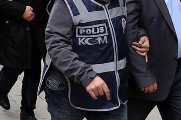 Uşak merkezli 3 ilde FETÖ operasyonu!
