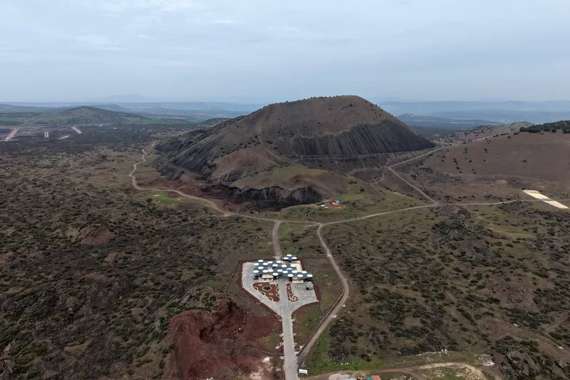 yanik-ulkede-yeni-kesif-12-bin-yillik-lav-tunelleri-gun-yuzune-cikiyor-1776447927576.jpg Yanık Ülke’de yeni keşif: 12 bin yıllık lav tünelleri gün yüzüne çıkıyor-5