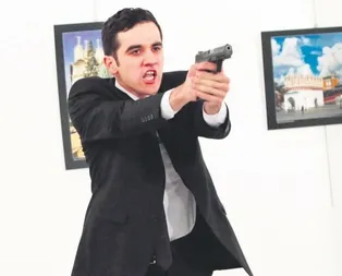 Suikastçının evini çizen Rus