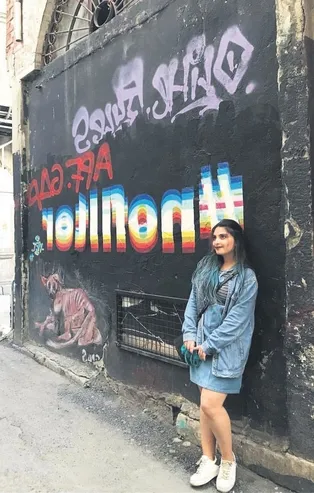 11. kattan intihar... Ne yaptın Ezgi!