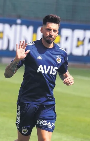 Jose Sosa ilk kez takımla çalıştı